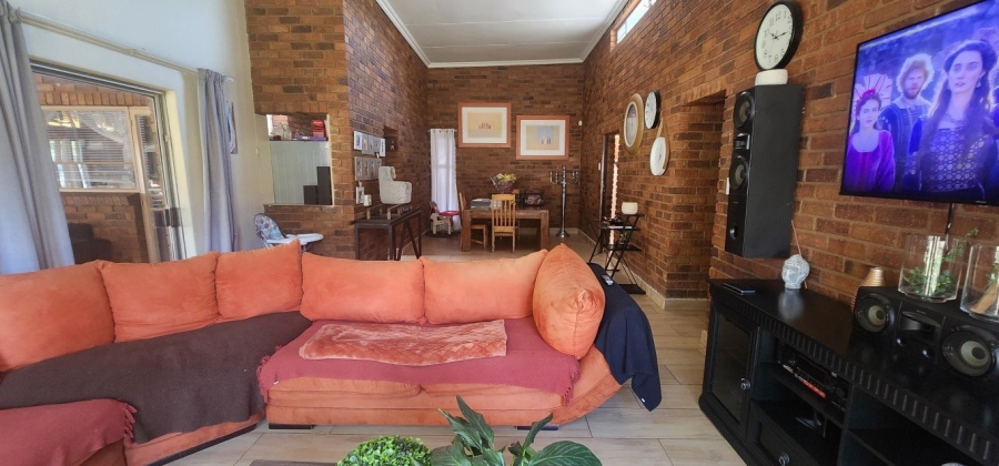 5 Bedroom Property for Sale in Elandsrand North West